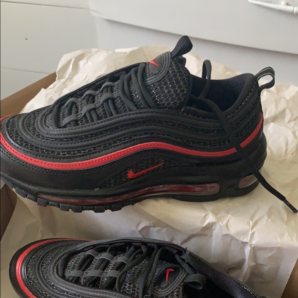 Nike air maxes 97